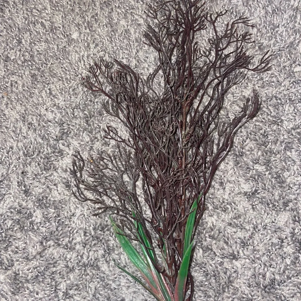 Fake aquarium plant